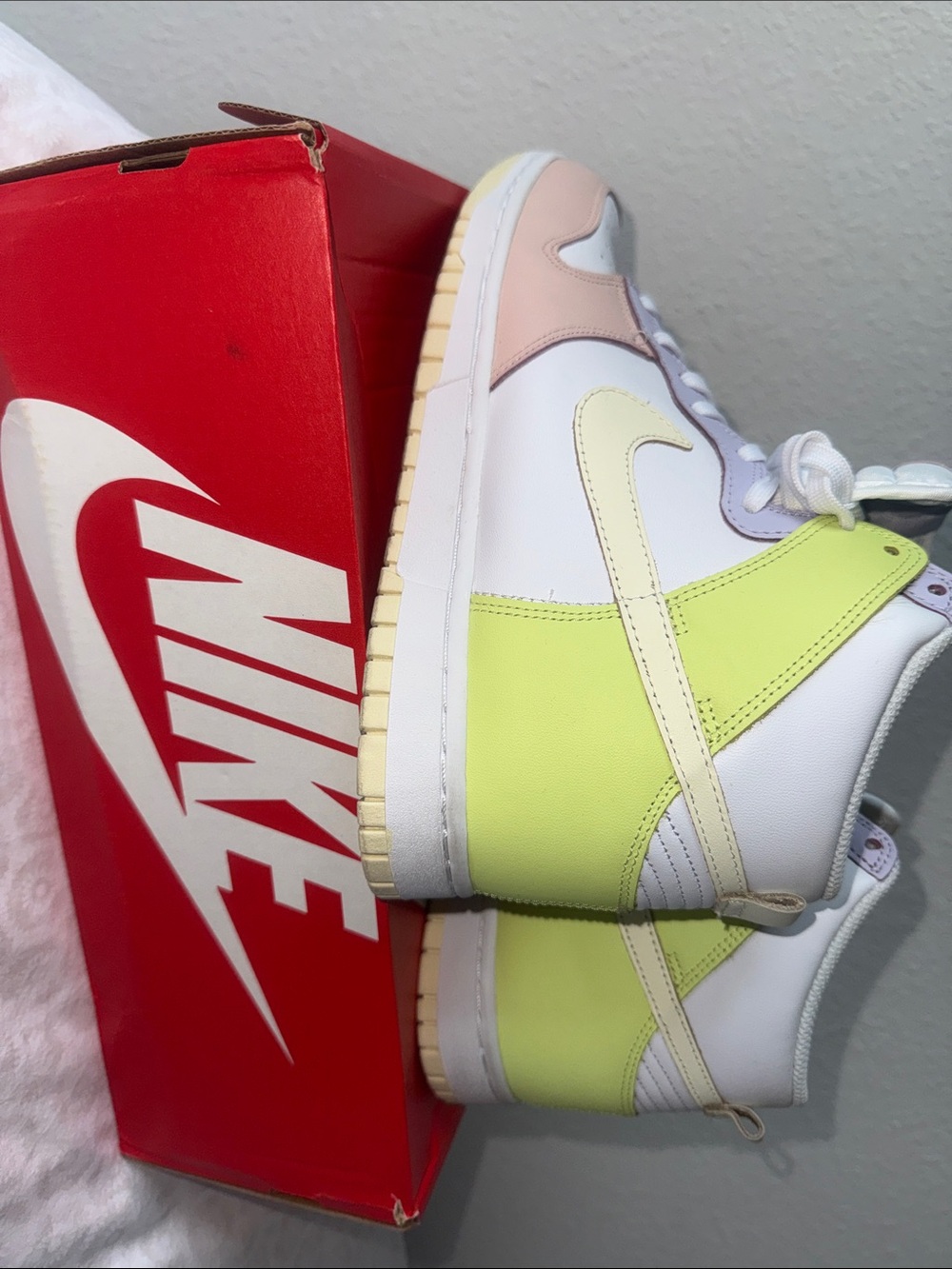 Nike Women’s High-Top Dunks Pastel Yellow,Lime,Purple